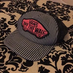Vans Off The Wall Flat-Brimmed Hat